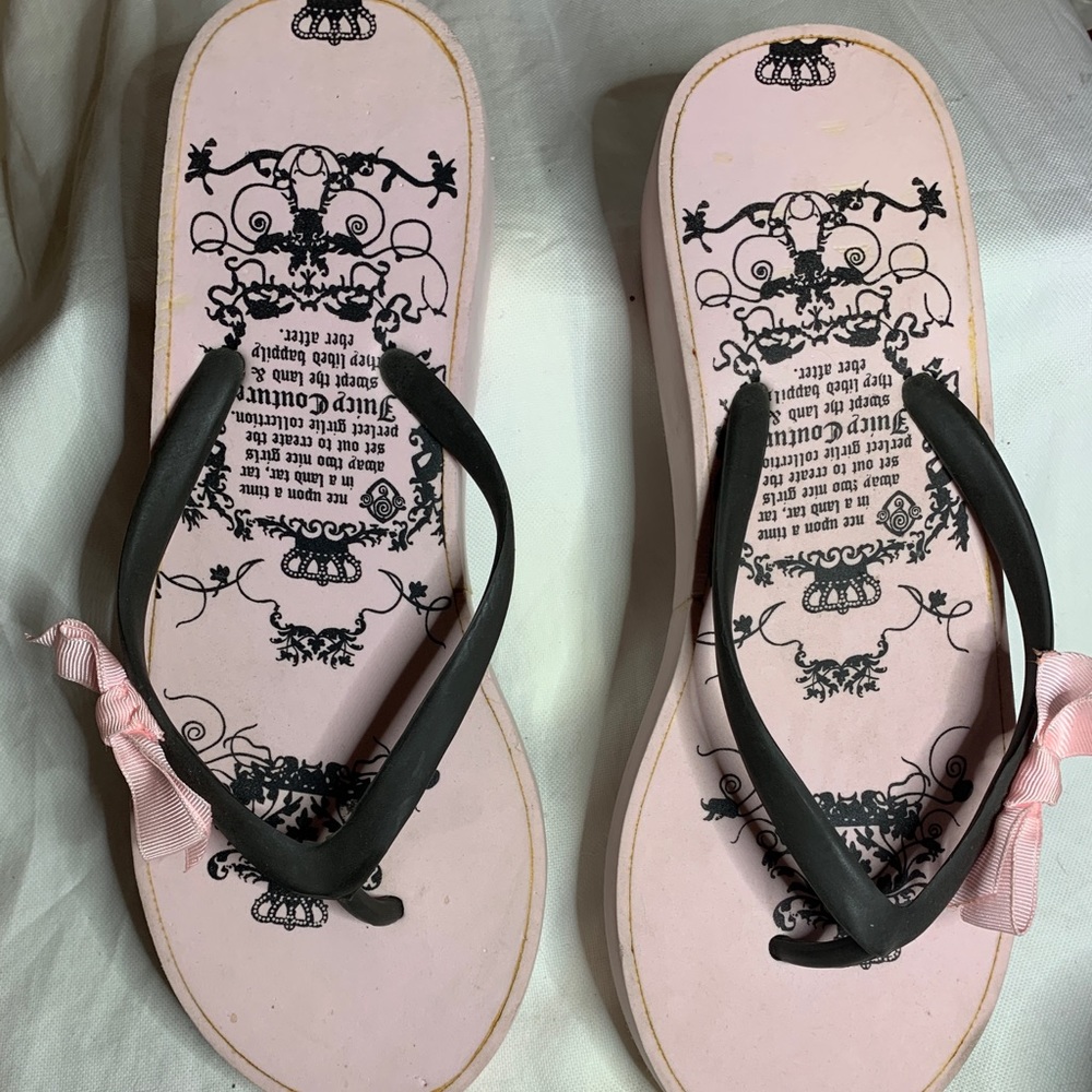 Juicy Couture Pink Storybook Flip Flops NWOT Sz 10